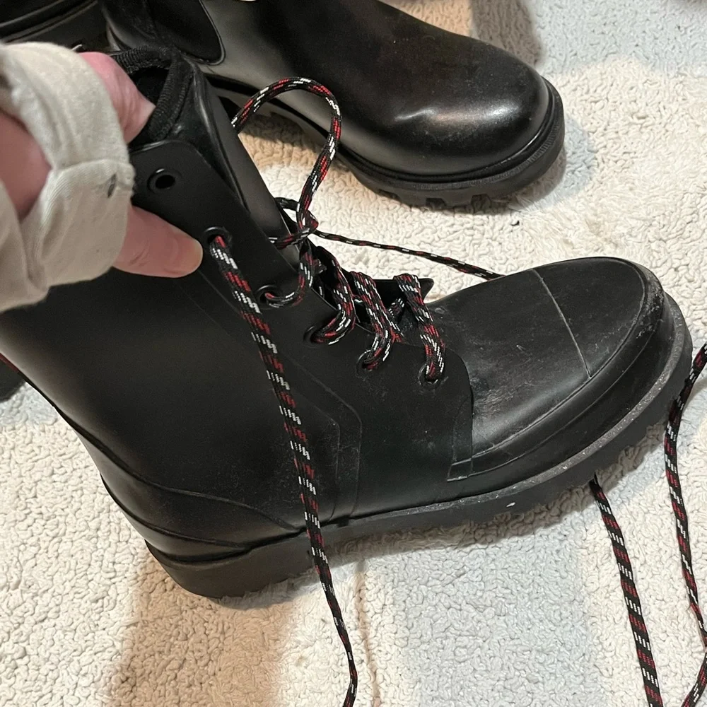 BERNARDO BLACK RAIN/SNOW BOOTS!! REALLY COMFY AND COZY😍 VERY WARM! SIZE 9 - Picture 4 of 8